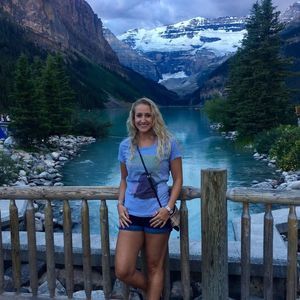 Meet your Posher, Ashlyn